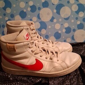 Women's Nike Court Royale 2 Mid Top Sneakers